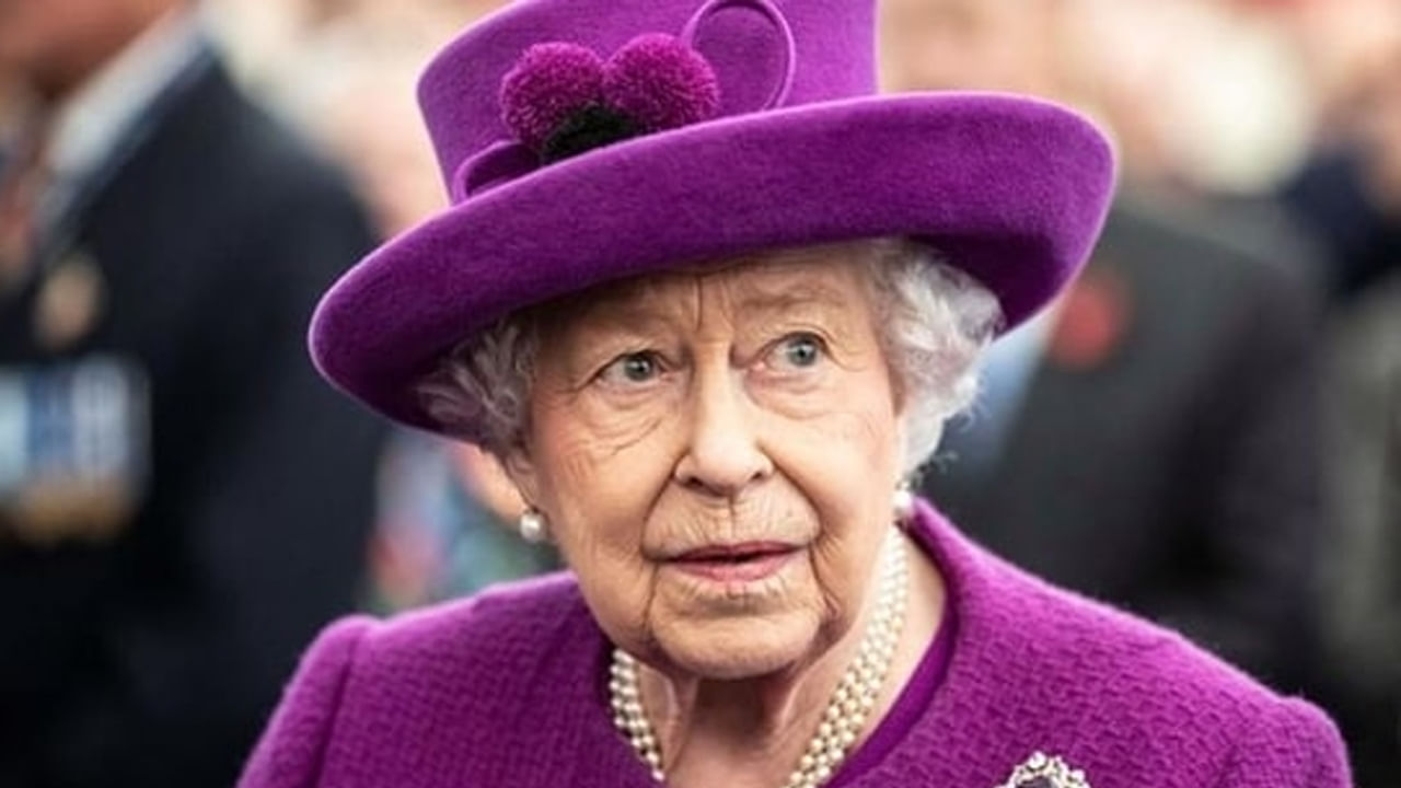 Britain Queen Elizabeth II Death: ತೀವ್ರ ಅನಾರೋಗ್ಯಕ್ಕೆ ತುತ್ತಾಗಿದ್ದ ಬ್ರಿಟನ್ ರಾಣಿ ಎಲಿಜಬೆತ್ ನಿಧನ , ಪ್ರಧಾನಿ ಮೋದಿ ಸಂತಾಪ Britain Queen Elizabeth II Death: ತೀವ್ರ ಅನಾರೋಗ್ಯಕ್ಕೆ ತುತ್ತಾಗಿದ್ದ ಬ್ರಿಟನ್ ರಾಣಿ ಎಲಿಜಬೆತ್ ನಿಧನ , ಪ್ರಧಾನಿ ಮೋದಿ ಸಂತಾಪ