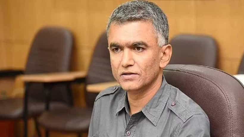 ಬೆಂಗಳೂರು ಈಗ ಐಟಿ ಕ್ಯಾಪಿಟಲ್ ಅಲ್ಲ, ಗುಂಡಿಗಳ ನಗರ: ಕಾಂಗ್ರೆಸ್ ಶಾಸಕ ಕೃಷ್ಣ ಭೈರೇಗೌಡ ತರಾಟೆ