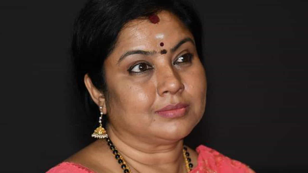 ‘ಅವರಿಗೊಂದು ಕಾನೂನು, ಇವರಿಗೊಂದು ಕಾನೂನನ್ನು ಬಿಜೆಪಿ ಮಾಡಿಲ್ಲ’; ಪಿಎಫ್ಐ ನಿಷೇಧದ ಬಗ್ಗೆ ತಾರಾ ಮಾತು ‘ಅವರಿಗೊಂದು ಕಾನೂನು, ಇವರಿಗೊಂದು ಕಾನೂನನ್ನು ಬಿಜೆಪಿ ಮಾಡಿಲ್ಲ’; ಪಿಎಫ್ಐ ನಿಷೇಧದ ಬಗ್ಗೆ ತಾರಾ ಮಾತು