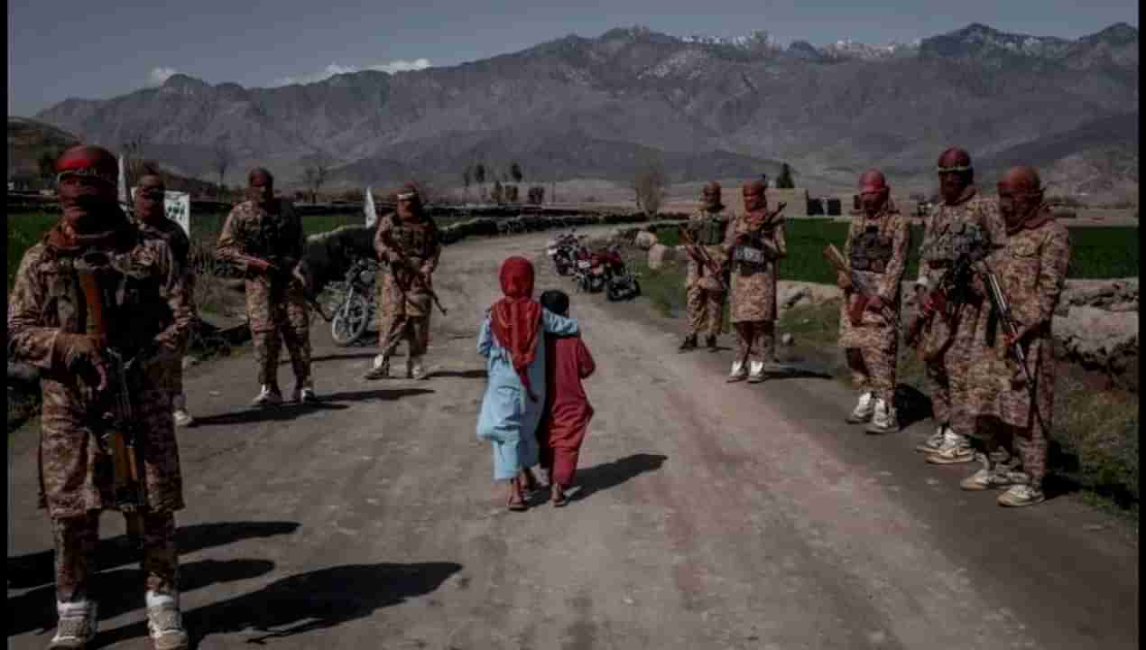 Shia commander: ಶಿಯಾ ಕಮಾಂಡರ್ನಿಂದ ಸುನ್ನಿ ಯುವತಿ ಮೇಲೆ ಅತ್ಯಾಚಾರ: ಪೊಲೀಸರಿಂದ ಗುಂಡಿನ ದಾಳಿ, 36 ಜನ ದುರ್ಮರಣ