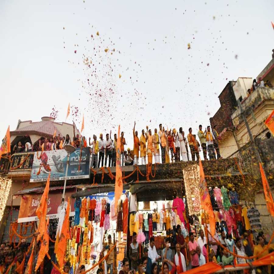 Ayodhya sets world record by lighting over 15 lakh diyas on Deepotsav in PM Modi's presence