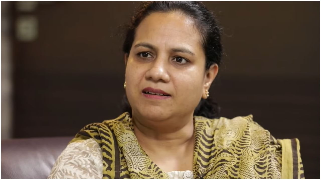 Gandhada Gudi: ಅಂತೂ ಮೌನ ಮುರಿದ ಅಶ್ವಿನಿ ಪುನೀತ್ ರಾಜ್ಕುಮಾರ್; ‘ಗಂಧದ ಗುಡಿ’ ಬಗ್ಗೆ ಇಲ್ಲಿದೆ ಮೊದಲ ಸಂದರ್ಶನ Gandhada Gudi: ಅಂತೂ ಮೌನ ಮುರಿದ ಅಶ್ವಿನಿ ಪುನೀತ್ ರಾಜ್ಕುಮಾರ್; ‘ಗಂಧದ ಗುಡಿ’ ಬಗ್ಗೆ ಇಲ್ಲಿದೆ ಮೊದಲ ಸಂದರ್ಶನ