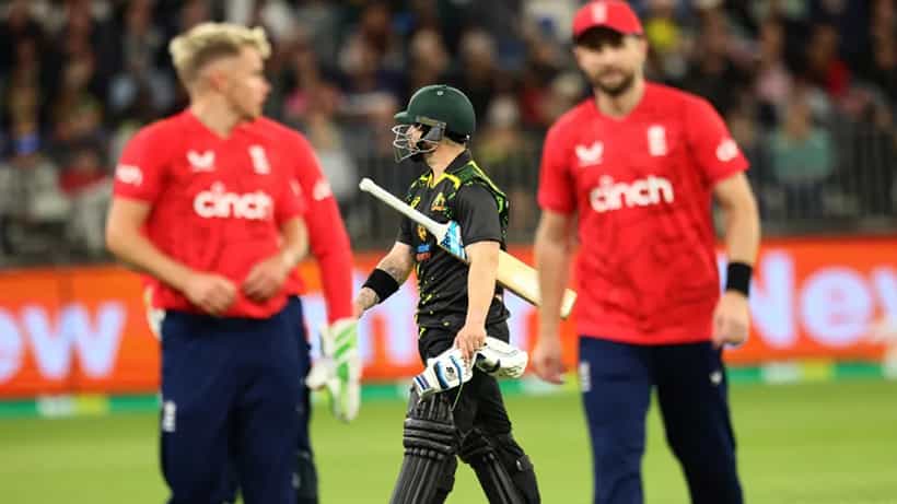 AUS vs ENG: ಒಂದಕ್ಕಿಂಗೆ ಸುಸ್ತಾದ 6 ಬ್ಯಾಟರ್ಸ್! 11 ವರ್ಷಗಳ ಬಳಿಕ ಕಾಂಗರೂಗಳಿಗೆ ತವರಿನಲ್ಲೇ ಮುಖಭಂಗ