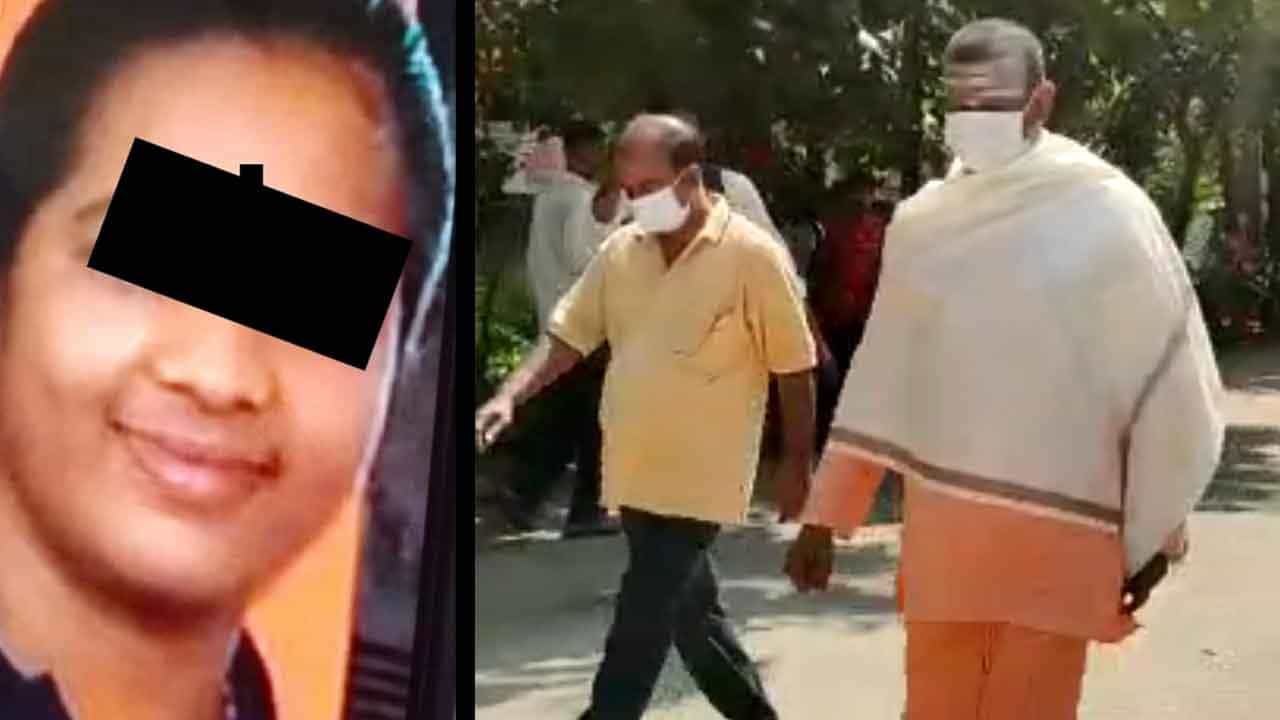 ಬಂಡೇಮಠದ ಸ್ವಾಮೀಜಿ ಆತ್ಮಹತ್ಯೆ ಪ್ರಕರಣ: ಆರೋಪಿಗಳನ್ನು ಪೊಲೀಸರ ವಶಕ್ಕೆ ಕೊಟ್ಟ ನ್ಯಾಯಾಲಯ ಬಂಡೇಮಠದ ಸ್ವಾಮೀಜಿ ಆತ್ಮಹತ್ಯೆ ಪ್ರಕರಣ: ಆರೋಪಿಗಳನ್ನು ಪೊಲೀಸರ ವಶಕ್ಕೆ ಕೊಟ್ಟ ನ್ಯಾಯಾಲಯ