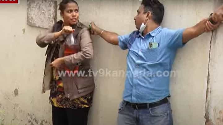 ಬೆಂಗಳೂರು: ಒತ್ತುವರಿ ಕಾರ್ಯಾಚರಣೆ ವಿರೋಧಿಸಿ ದಂಪತಿ ನಡೆಸಿದ ಬ್ಲ್ಯಾಕ್ ಮೇಲೆ ತಂತ್ರ ಫಲನೀಡಲಿಲ್ಲ ಬೆಂಗಳೂರು: ಒತ್ತುವರಿ ಕಾರ್ಯಾಚರಣೆ ವಿರೋಧಿಸಿ ದಂಪತಿ ನಡೆಸಿದ ಬ್ಲ್ಯಾಕ್ ಮೇಲೆ ತಂತ್ರ ಫಲನೀಡಲಿಲ್ಲ