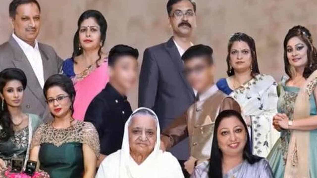 ಸೆನ್ಸೇಷನಲ್ ಕ್ರೈಮ್ ಕತೆಗಳು: ಬುರಾರಿ ಕುಟುಂಬದ ಒಟ್ಟು ಹನ್ನೊಂದು ಸದಸ್ಯರು ಸಾಮೂಹಿಕ ಆತ್ಮಹತ್ಯೆ ಮಾಡಿಕೊಂಡಿದ್ದೇಕೆ? ಸೆನ್ಸೇಷನಲ್ ಕ್ರೈಮ್ ಕತೆಗಳು: ಬುರಾರಿ ಕುಟುಂಬದ ಒಟ್ಟು ಹನ್ನೊಂದು ಸದಸ್ಯರು ಸಾಮೂಹಿಕ ಆತ್ಮಹತ್ಯೆ ಮಾಡಿಕೊಂಡಿದ್ದೇಕೆ?