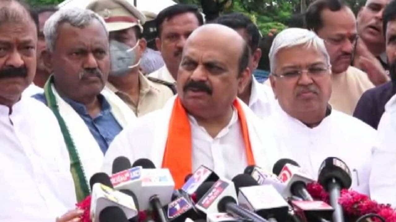 ಮಂಡ್ಯ ಬಾಲಕಿ ಮೇಲೆ ಅತ್ಯಾಚಾರ​​, ಕೊಲೆ : ಕುಟುಂಬಕ್ಕೆ 10 ಲಕ್ಷ ಪರಿಹಾರ ಘೋಷಿಸಿದ ಸಿಎಂ ಬೊಮ್ಮಾಯಿ
