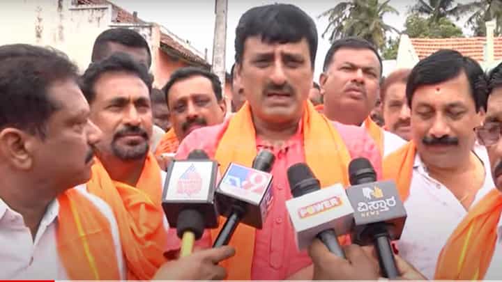 ಕುಮಾರಸ್ವಾಮಿ ಮತ್ತು ಯೋಗೇಶ್ವರ ನಡುವೆ ಚನ್ನಪಟ್ಟಣ ಅಭಿವೃದ್ಧಿಗೆ ಸಂಬಂಧಿಸಿದಂತೆ ಪ್ರತಿಷ್ಠೆಯ ಕಾಳಗ ನಡೆಯುತ್ತಿದೆ! ಕುಮಾರಸ್ವಾಮಿ ಮತ್ತು ಯೋಗೇಶ್ವರ ನಡುವೆ ಚನ್ನಪಟ್ಟಣ ಅಭಿವೃದ್ಧಿಗೆ ಸಂಬಂಧಿಸಿದಂತೆ ಪ್ರತಿಷ್ಠೆಯ ಕಾಳಗ ನಡೆಯುತ್ತಿದೆ!