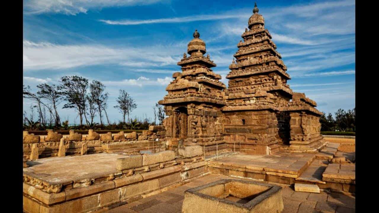 ವಿದೇಶಿ ಪ್ರವಾಸಿಗರು ತಾಜ್ ಮಹಲ್ ಗಿಂತ ತಮಿಳುನಾಡಿನ ಈ ಕ್ಷೇತ್ರಕ್ಕೆ ಹೆಚ್ಚಿನ ಸಂಖ್ಯೆಯಲ್ಲಿ ಭೇಟಿ ನೀಡುತ್ತಿದ್ದಾರೆ! ವಿದೇಶಿ ಪ್ರವಾಸಿಗರು ತಾಜ್ ಮಹಲ್ ಗಿಂತ ತಮಿಳುನಾಡಿನ ಈ ಕ್ಷೇತ್ರಕ್ಕೆ ಹೆಚ್ಚಿನ ಸಂಖ್ಯೆಯಲ್ಲಿ ಭೇಟಿ ನೀಡುತ್ತಿದ್ದಾರೆ!