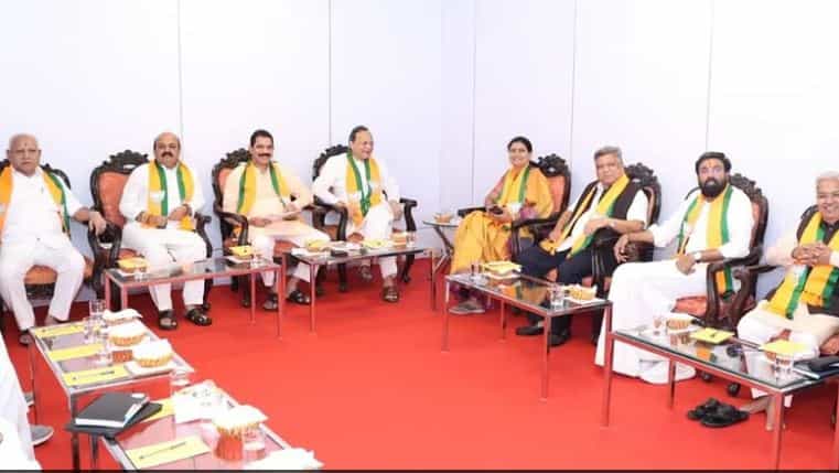 ಚುನಾವಣೆ ಹತ್ತಿರವಾಗುತ್ತಿದ್ರೂ ಮತ್ತೆ ಕೋಲ್ಡ್​​ ಸ್ಟೋರೇಜ್​ಗೆ ಸಂಪುಟ ವಿಸ್ತರಣೆ ಪ್ರಕ್ರಿಯೆ?