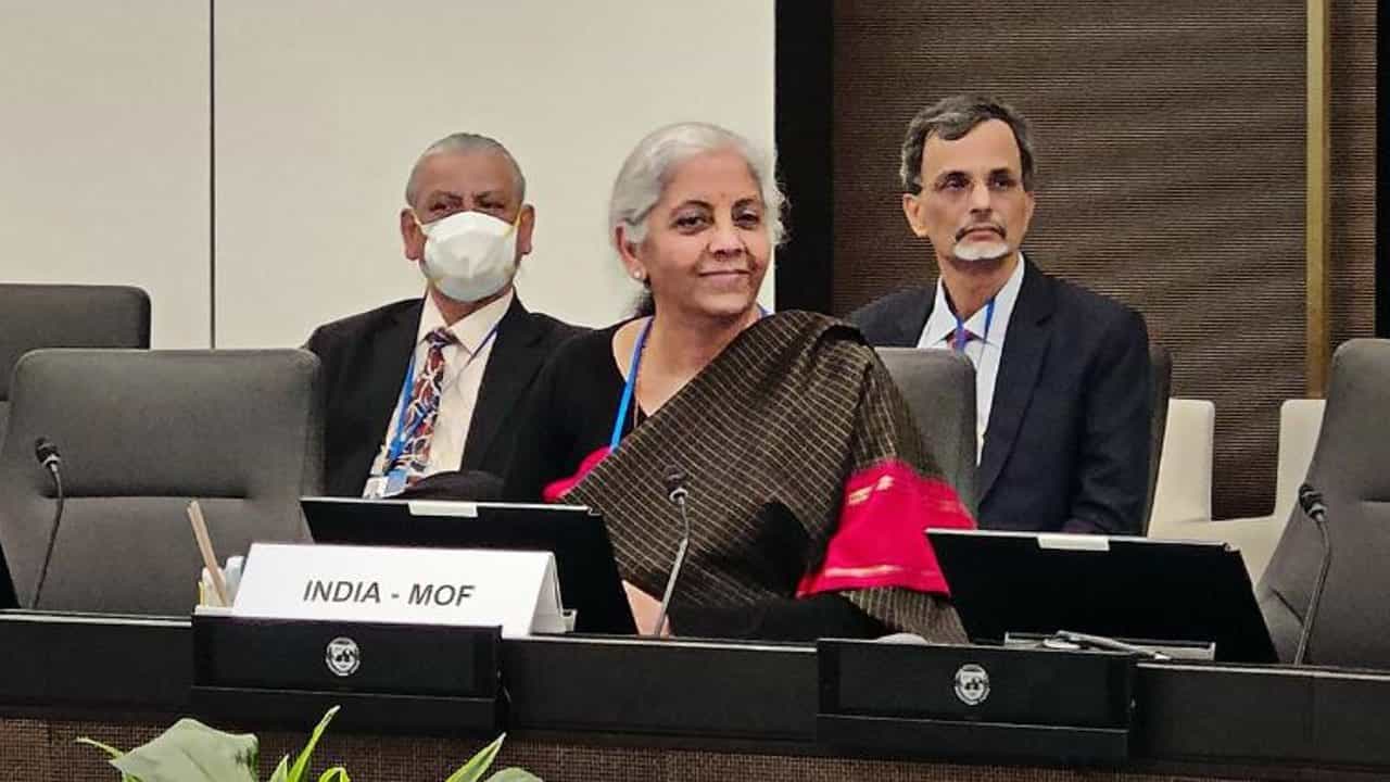 Budget 2023-24: ಬಜೆಟ್​ಗೆ ಸಿದ್ಧತೆ ಶುರು; ಕೈಗಾರಿಕೋದ್ಯಮಿಗಳ ಜತೆ ನಿರ್ಮಲಾ ಸೀತಾರಾಮನ್ ಸಭೆ