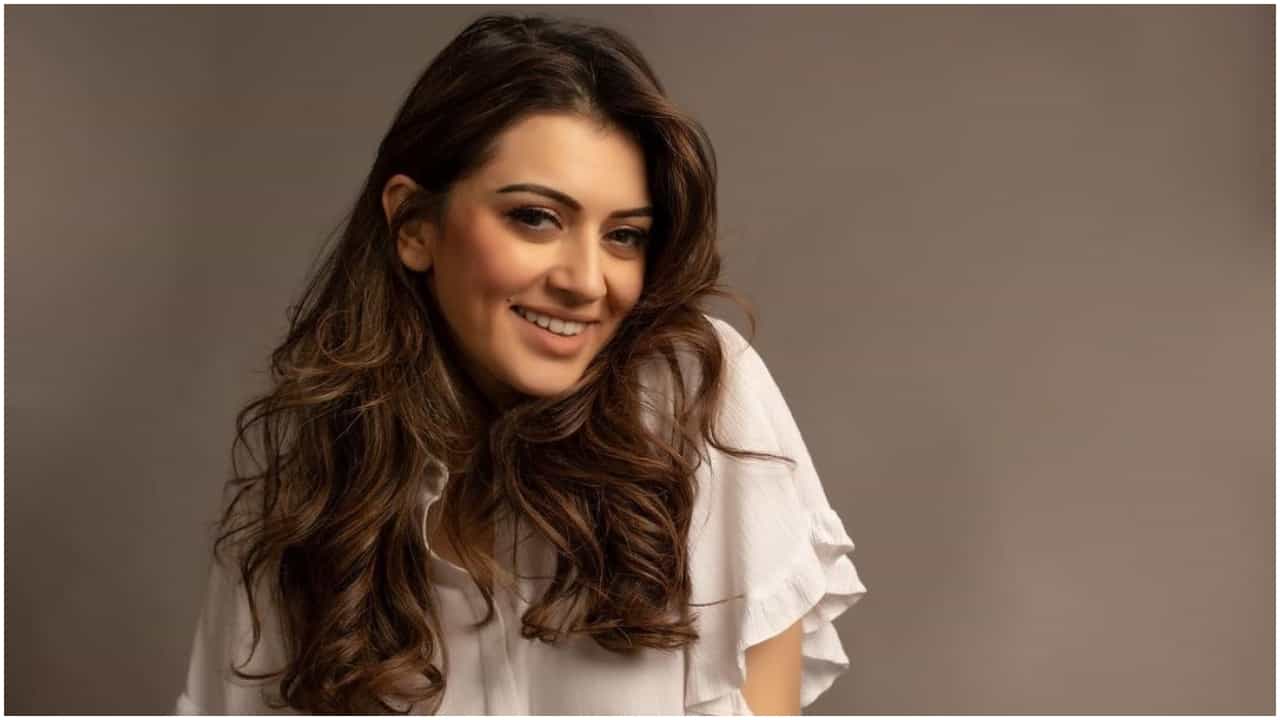 Hansika Motwani: ‘ಬಿಂದಾಸ್’ ನಟಿ ಹನ್ಸಿಕಾ ಮೋಟ್ವಾನಿ ಮದುವೆ; 450 ವರ್ಷ ಹಳೇ ಕೋಟೆಯಲ್ಲಿ ನಡೆಯಲಿದೆ ವಿವಾಹ Hansika Motwani: ‘ಬಿಂದಾಸ್’ ನಟಿ ಹನ್ಸಿಕಾ ಮೋಟ್ವಾನಿ ಮದುವೆ; 450 ವರ್ಷ ಹಳೇ ಕೋಟೆಯಲ್ಲಿ ನಡೆಯಲಿದೆ ವಿವಾಹ