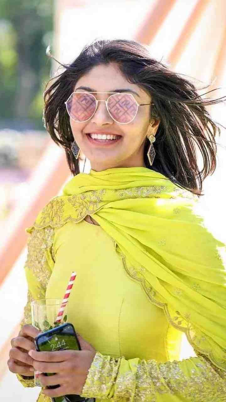 Harleen Deol (1)