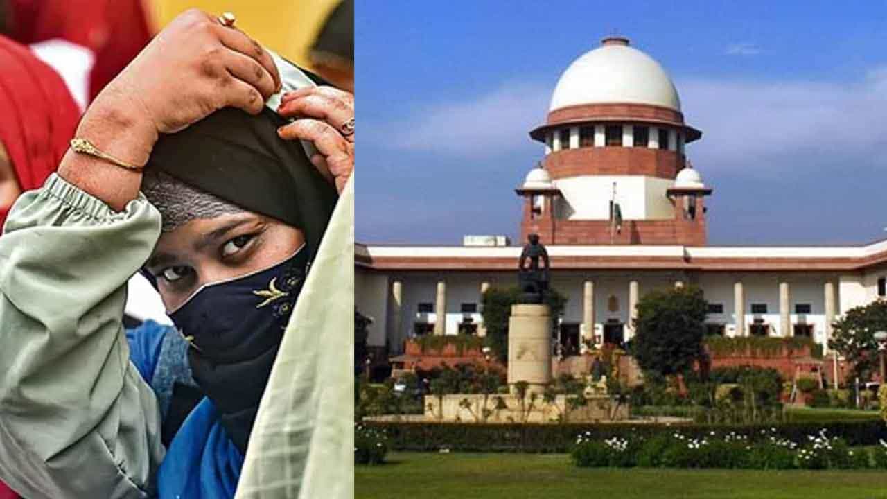 Hijab Verdict: ಸುಪ್ರೀಂಕೋರ್ಟ್ನಿಂದ ಹಿಜಾಬ್ ಕುರಿತು ವಿಭಜಿತ ತೀರ್ಪು, ಮುಖ್ಯ ನ್ಯಾಯಮೂರ್ತಿಗಳ ಪೀಠಕ್ಕೆ ಪ್ರಕರಣ Hijab Verdict: ಸುಪ್ರೀಂಕೋರ್ಟ್ನಿಂದ ಹಿಜಾಬ್ ಕುರಿತು ವಿಭಜಿತ ತೀರ್ಪು, ಮುಖ್ಯ ನ್ಯಾಯಮೂರ್ತಿಗಳ ಪೀಠಕ್ಕೆ ಪ್ರಕರಣ