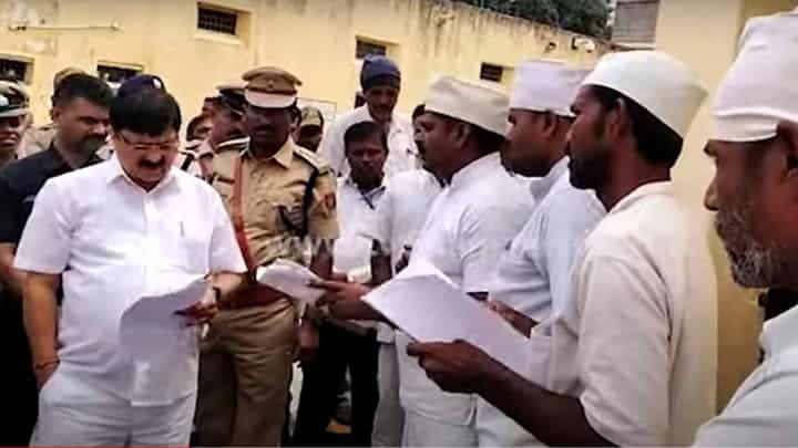 ಮೈಸೂರಿನ ಕೇಂದ್ರ ಕಾರಾಗೃಹಕ್ಕೆ ಭೇಟಿ ನೀಡಿ ಕೈದಿಗಳ ಅಹವಾಲುಗಳನ್ನು ಗೃಹಸಚಿವ ಆರಗ ಜ್ಞಾನೇಂದ್ರ ಆಲಿಸಿದರು ಮೈಸೂರಿನ ಕೇಂದ್ರ ಕಾರಾಗೃಹಕ್ಕೆ ಭೇಟಿ ನೀಡಿ ಕೈದಿಗಳ ಅಹವಾಲುಗಳನ್ನು ಗೃಹಸಚಿವ ಆರಗ ಜ್ಞಾನೇಂದ್ರ ಆಲಿಸಿದರು