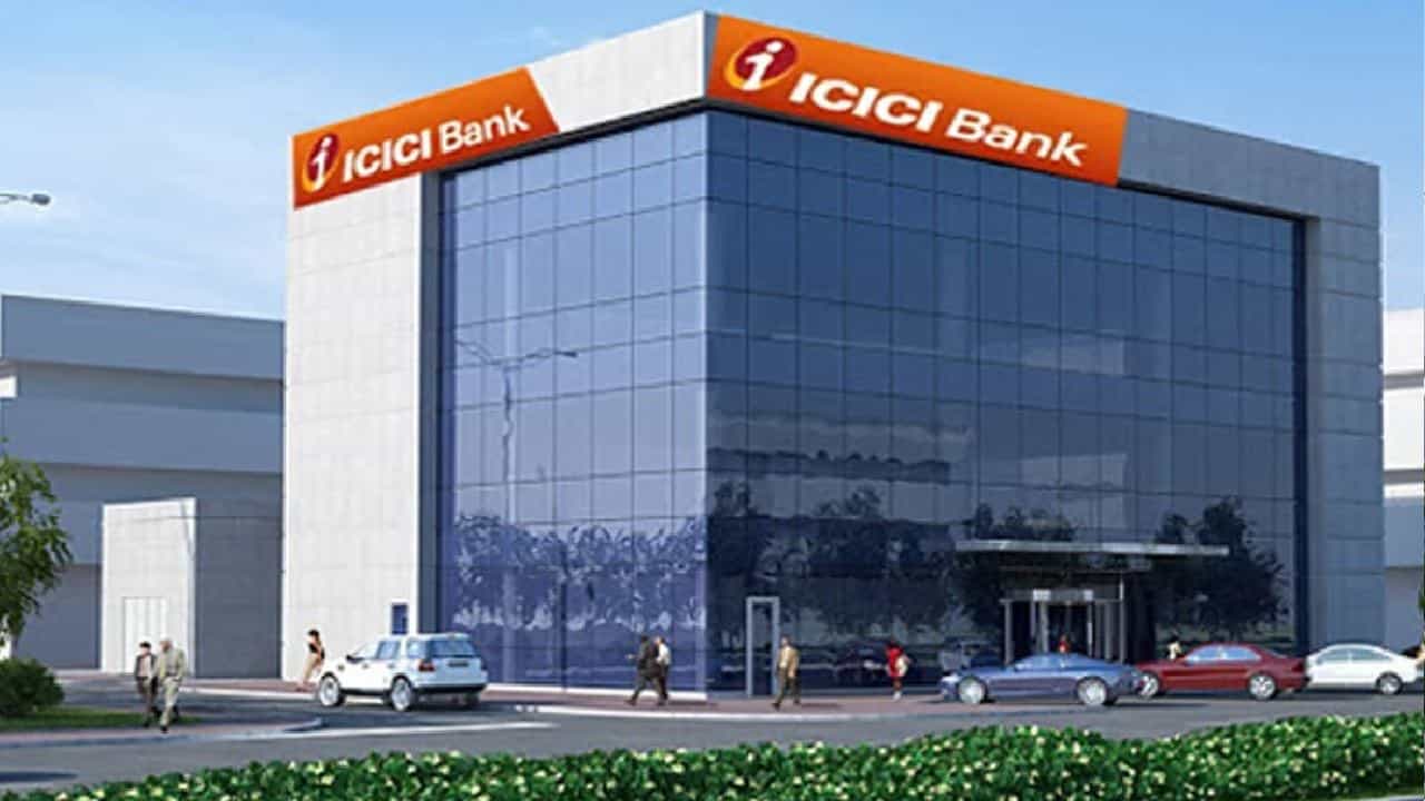 ICICI Bank Share Price: ಐದೇ ತಿಂಗಳಲ್ಲಿ ಶೇ 40ರಷ್ಟು ವೃದ್ಧಿ ಕಂಡ ಐಸಿಐಸಿಐ ಬ್ಯಾಂಕ್ ಷೇರು ಮೌಲ್ಯ; ಈಗ ಖರೀದಿ ಸೂಕ್ತವೇ? ICICI Bank Share Price: ಐದೇ ತಿಂಗಳಲ್ಲಿ ಶೇ 40ರಷ್ಟು ವೃದ್ಧಿ ಕಂಡ ಐಸಿಐಸಿಐ ಬ್ಯಾಂಕ್ ಷೇರು ಮೌಲ್ಯ; ಈಗ ಖರೀದಿ ಸೂಕ್ತವೇ?