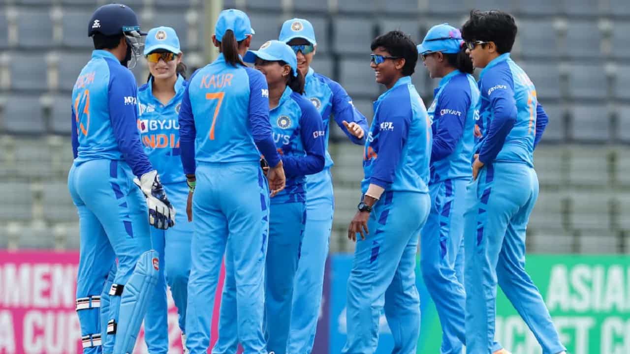 Asia Cup 2022: ಭಾರತ- ಶ್ರೀಲಂಕಾ ನಡುವೆ ಏಷ್ಯಾಕಪ್ ಫೈನಲ್; ಪಂದ್ಯ ಆರಂಭ ಎಷ್ಟು ಗಂಟೆಗೆ ಗೊತ್ತಾ? Asia Cup 2022: ಭಾರತ- ಶ್ರೀಲಂಕಾ ನಡುವೆ ಏಷ್ಯಾಕಪ್ ಫೈನಲ್; ಪಂದ್ಯ ಆರಂಭ ಎಷ್ಟು ಗಂಟೆಗೆ ಗೊತ್ತಾ?