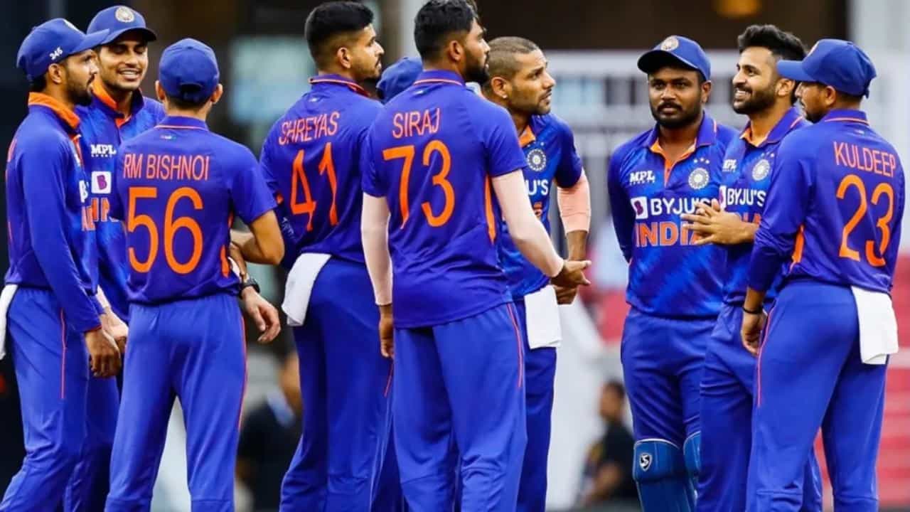 IND vs SA, 2nd ODI Live Streaming: ಗೆಲ್ಲಲೇಬೇಕಾದ ಒತ್ತಡದಲ್ಲಿ ಧವನ್ ಪಡೆ; ಪಂದ್ಯ ಯಾವಾಗ ಆರಂಭ? IND vs SA, 2nd ODI Live Streaming: ಗೆಲ್ಲಲೇಬೇಕಾದ ಒತ್ತಡದಲ್ಲಿ ಧವನ್ ಪಡೆ; ಪಂದ್ಯ ಯಾವಾಗ ಆರಂಭ?