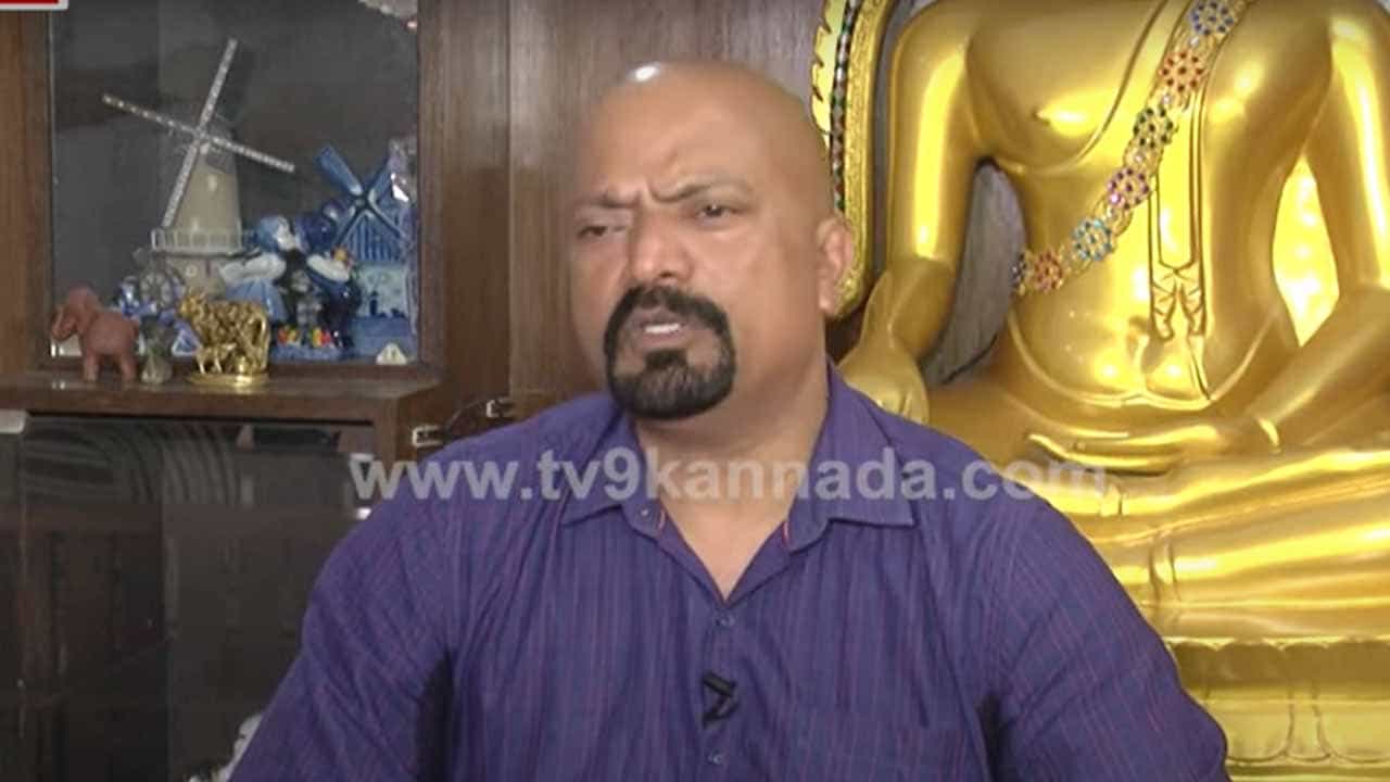 ಮುರುಘಾ ಶ್ರೀಗಳಿಂದ ತಮ್ಮ ಮೇಲೂ ಅತ್ಯಾಚಾರ ನಡೆದಿದೆಯೆಂದು ಇನ್ನಿಬ್ಬರು ಬಾಲಕಿಯರಿಂದ ದೂರು! ಮುರುಘಾ ಶ್ರೀಗಳಿಂದ ತಮ್ಮ ಮೇಲೂ ಅತ್ಯಾಚಾರ ನಡೆದಿದೆಯೆಂದು ಇನ್ನಿಬ್ಬರು ಬಾಲಕಿಯರಿಂದ ದೂರು!