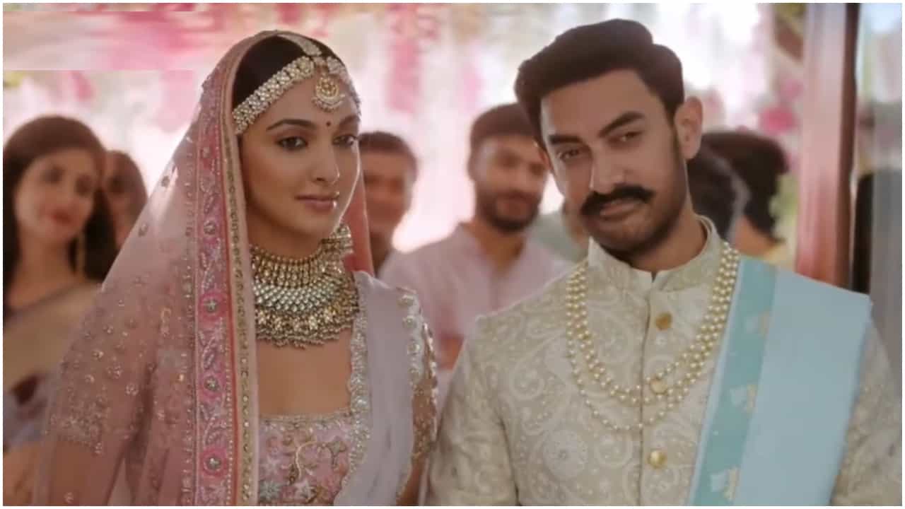 Aamir Khan Ad: ಮದುವೆ ಪದ್ದತಿ ಬದಲಾಯಿಸೋಣ ಎಂದ ಆಮಿರ್ ಖಾನ್ ವಿರುದ್ಧ ಸಿಡಿದೆದ್ದ ನೆಟ್ಟಿಗರು; ಇಲ್ಲಿದೆ ಕಾರಣ.. Aamir Khan Ad: ಮದುವೆ ಪದ್ದತಿ ಬದಲಾಯಿಸೋಣ ಎಂದ ಆಮಿರ್ ಖಾನ್ ವಿರುದ್ಧ ಸಿಡಿದೆದ್ದ ನೆಟ್ಟಿಗರು; ಇಲ್ಲಿದೆ ಕಾರಣ..