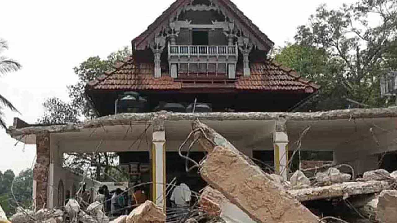Breaking News: ಮಂಗಳೂರು ಮಳಲಿ ಮಸೀದಿ ವಿವಾದ: ವಿಎಚ್ಪಿ ಅರ್ಜಿ ವಿಚಾರಣೆಗೆ ಅಂಗೀಕಾರ, ಮಸೀದಿ ಆಡಳಿತ ಮಂಡಳಿ ಅರ್ಜಿ ವಜಾ Breaking News: ಮಂಗಳೂರು ಮಳಲಿ ಮಸೀದಿ ವಿವಾದ: ವಿಎಚ್ಪಿ ಅರ್ಜಿ ವಿಚಾರಣೆಗೆ ಅಂಗೀಕಾರ, ಮಸೀದಿ ಆಡಳಿತ ಮಂಡಳಿ ಅರ್ಜಿ ವಜಾ