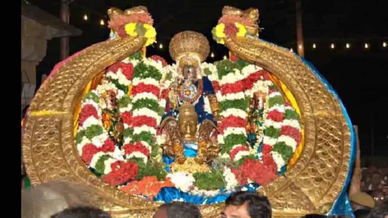 ಮೇಲುಕೋಟೆ: ನ 2ರಿಂದ ವೈರಮುಡಿ ಉತ್ಸವ, ನ 3ಕ್ಕೆ ತೊಟ್ಟಿಲಮಡು ಜಾತ್ರೆ ಮೇಲುಕೋಟೆ: ನ 2ರಿಂದ ವೈರಮುಡಿ ಉತ್ಸವ, ನ 3ಕ್ಕೆ ತೊಟ್ಟಿಲಮಡು ಜಾತ್ರೆ