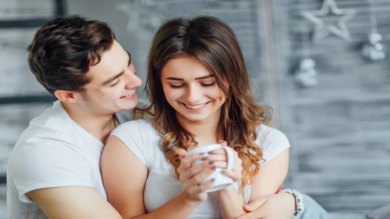 Relationship: ಈ ರೀತಿಯಲ್ಲಿ ಸಂಗಾತಿಯ ವಿಶ್ವಾಸ ಗೆಲ್ಲಿರಿ, ಸಂಬಂಧವು ಬಲವಾಗುತ್ತೆ Relationship: ಈ ರೀತಿಯಲ್ಲಿ ಸಂಗಾತಿಯ ವಿಶ್ವಾಸ ಗೆಲ್ಲಿರಿ, ಸಂಬಂಧವು ಬಲವಾಗುತ್ತೆ