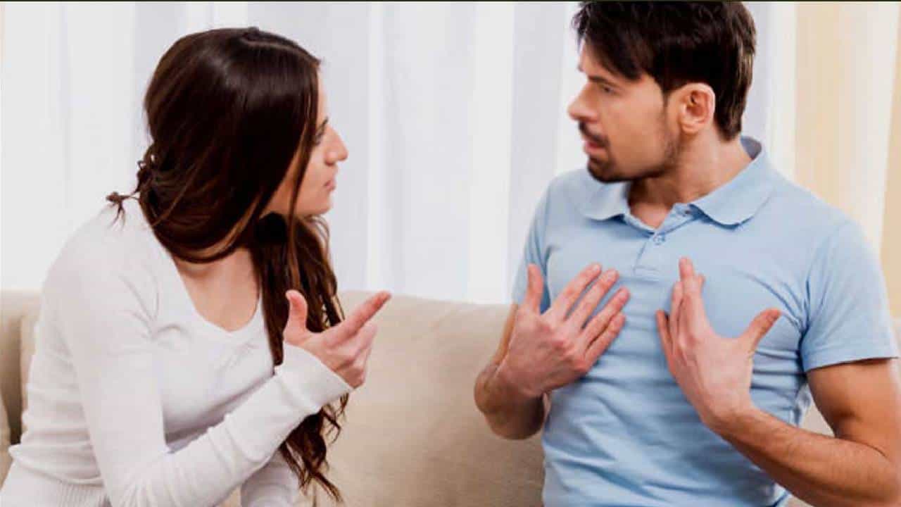 Relationship: ಕಷ್ಟಕರವಾದ ಸಂಭಾಷಣೆಯನ್ನು ನಿಭಾಯಿಸುವುದು ಹೇಗೆ? ಕೆಲವು ಸಲಹೆಗಳು ಇಲ್ಲಿವೆ Relationship: ಕಷ್ಟಕರವಾದ ಸಂಭಾಷಣೆಯನ್ನು ನಿಭಾಯಿಸುವುದು ಹೇಗೆ? ಕೆಲವು ಸಲಹೆಗಳು ಇಲ್ಲಿವೆ
