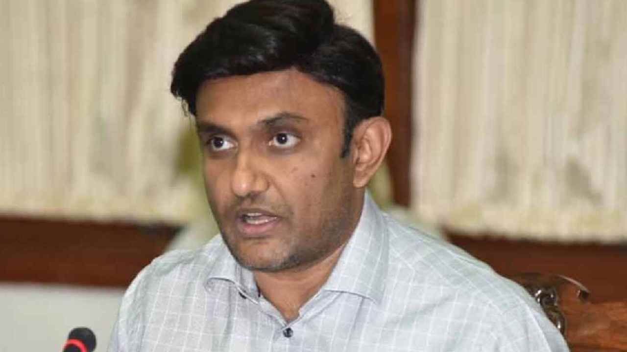 ಓಮಿಕ್ರಾನ್ ರೂಪಾಂತರಿ ತಳಿ ಪತ್ತೆ ಹಿನ್ನೆಲೆ: ಮುಂಜಾಗ್ರತಾ ಕ್ರಮವಾಗಿ ರಾಜ್ಯ ಆರೋಗ್ಯ ಇಲಾಖೆಯಿಂದ ಸಲಹಾ ಪತ್ರ ಬಿಡುಗಡೆ ಓಮಿಕ್ರಾನ್ ರೂಪಾಂತರಿ ತಳಿ ಪತ್ತೆ ಹಿನ್ನೆಲೆ: ಮುಂಜಾಗ್ರತಾ ಕ್ರಮವಾಗಿ ರಾಜ್ಯ ಆರೋಗ್ಯ ಇಲಾಖೆಯಿಂದ ಸಲಹಾ ಪತ್ರ ಬಿಡುಗಡೆ