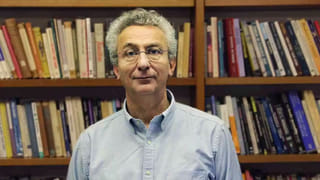 ಕರ್ನಾಟಕದ ಶಾಲಾ ಕಾಲೇಜುಗಳಲ್ಲಿ ಹಿಜಾಬ್ ನಿಷೇಧ ಪ್ರಶ್ನಿಸಿ ಅರ್ಜಿ; ಇಂದು ಸುಪ್ರೀಂಕೋರ್ಟ್​​ ತೀರ್ಪು ಪ್ರಕಟ