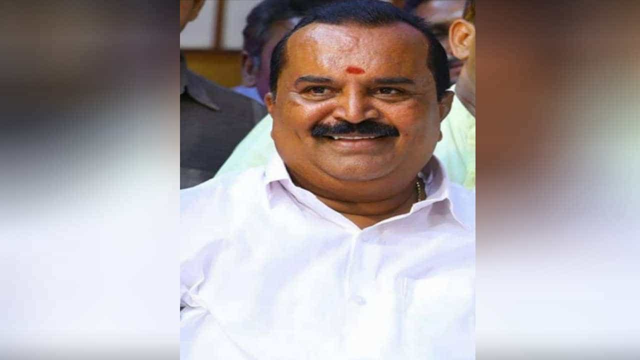 ಮಾಜಿ ಸಿಎಂ ಸಿದ್ದರಾಮಯ್ಯ ಆಪ್ತ, ರಾಜ್ಯ ಕುರುಬ ಸಂಘದ ನಿರ್ದೇಶಕ ಪಿ.ರಾಜಕುಮಾರ ನಿಧನ ಮಾಜಿ ಸಿಎಂ ಸಿದ್ದರಾಮಯ್ಯ ಆಪ್ತ, ರಾಜ್ಯ ಕುರುಬ ಸಂಘದ ನಿರ್ದೇಶಕ ಪಿ.ರಾಜಕುಮಾರ ನಿಧನ