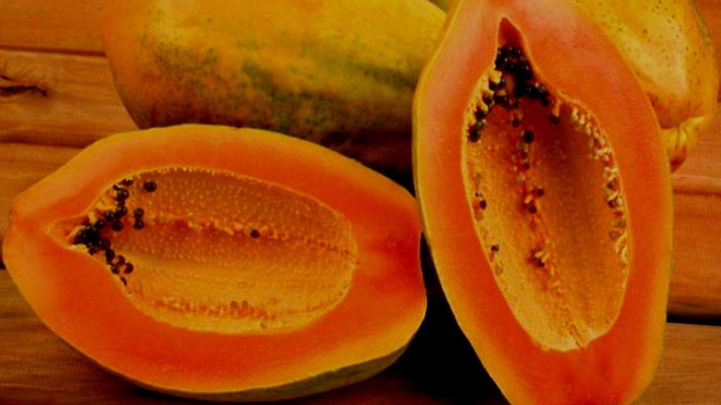 Papaya easiest and cheapest fruit consuming papaya has magnificent Health benefits