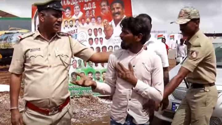 ಚಿತ್ರದುರ್ಗ: ಭಾರತ ಜೋಡೊ ಯಾತ್ರೆಯಲ್ಲಿ ಪಿಕ್ಪಾಕೆಟ್ನೊಬ್ಬ ತನ್ನ ಕೈಚಳಕ ತೋರುತ್ತಿರುವಾಗಲೇ ಸಿಕ್ಕಿಬಿದ್ದ! ಚಿತ್ರದುರ್ಗ: ಭಾರತ ಜೋಡೊ ಯಾತ್ರೆಯಲ್ಲಿ ಪಿಕ್ಪಾಕೆಟ್ನೊಬ್ಬ ತನ್ನ ಕೈಚಳಕ ತೋರುತ್ತಿರುವಾಗಲೇ ಸಿಕ್ಕಿಬಿದ್ದ!