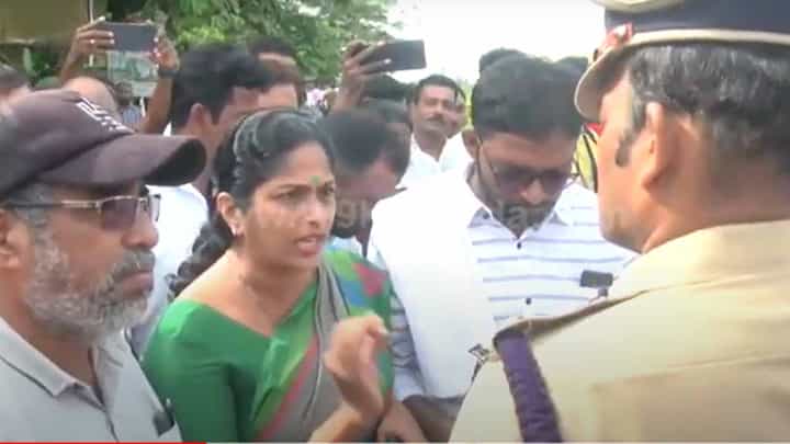 ಸುರತ್ಕಲ್ ಟೋಲ್ ಗೇಟ್ ವಿರುದ್ಧ ಪ್ರತಿಭಟನೆ, ಮಹಿಳೆ ಕೇಳುವ ಪ್ರಶ್ನೆಗಳಿಗೆ ಪೊಲೀಸ್ ಕಮೀಶನರ್ ನಿರುತ್ತರ ಸುರತ್ಕಲ್ ಟೋಲ್ ಗೇಟ್ ವಿರುದ್ಧ ಪ್ರತಿಭಟನೆ, ಮಹಿಳೆ ಕೇಳುವ ಪ್ರಶ್ನೆಗಳಿಗೆ ಪೊಲೀಸ್ ಕಮೀಶನರ್ ನಿರುತ್ತರ