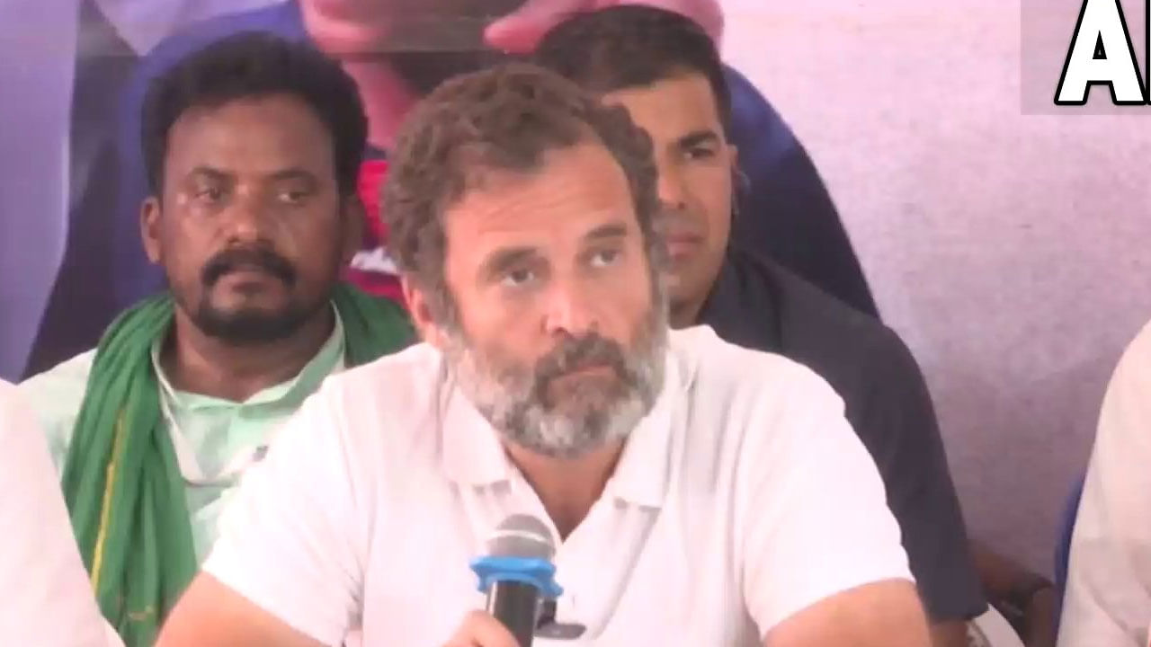 Congress President Polls ನನ್ನ ಪಾತ್ರ ಬಗ್ಗೆ ಕಾಂಗ್ರೆಸ್ ಅಧ್ಯಕ್ಷರು ನಿರ್ಧರಿಸುತ್ತಾರೆ, ಖರ್ಗೆಯವರಲ್ಲಿ ಕೇಳಿ: ರಾಹುಲ್ ಗಾಂಧಿ Congress President Polls ನನ್ನ ಪಾತ್ರ ಬಗ್ಗೆ ಕಾಂಗ್ರೆಸ್ ಅಧ್ಯಕ್ಷರು ನಿರ್ಧರಿಸುತ್ತಾರೆ, ಖರ್ಗೆಯವರಲ್ಲಿ ಕೇಳಿ: ರಾಹುಲ್ ಗಾಂಧಿ