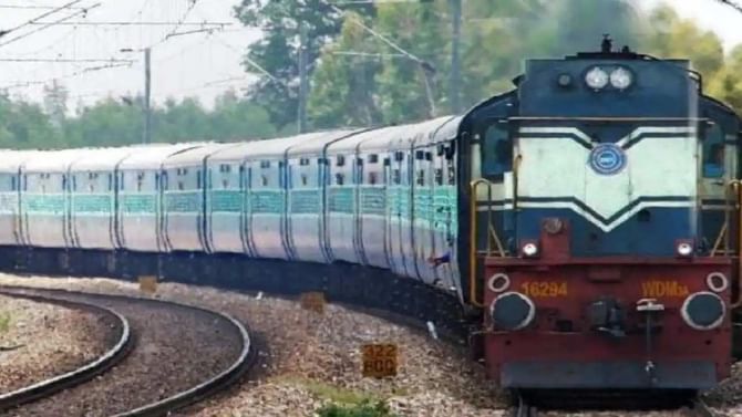 ಕ್ಷೇತ್ರದ ಜನತೆಗೆ ಭಗವಂತ ಖೂಬಾ ದೀಪಾವಳಿ ಗಿಫ್ಟ್: ಬೀದರ್ To ತಿರುಪತಿಗೆ ಹೊಸ ರೈಲು, ಇಲ್ಲಿದೆ ವೇಳಾಪಟ್ಟಿ ಕ್ಷೇತ್ರದ ಜನತೆಗೆ ಭಗವಂತ ಖೂಬಾ ದೀಪಾವಳಿ ಗಿಫ್ಟ್: ಬೀದರ್ To ತಿರುಪತಿಗೆ ಹೊಸ ರೈಲು, ಇಲ್ಲಿದೆ ವೇಳಾಪಟ್ಟಿ