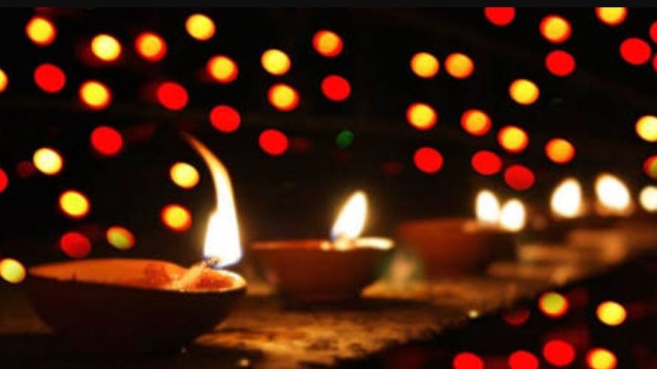 Spiritual: ಕಾರ್ತಿಕದಲ್ಲಿ ಆಕಾಶದೀಪ, ಇದು ಶಾಸ್ತ್ರೀಯವೇ? ಇದರ ಮಹತ್ವವೇನು? Spiritual: ಕಾರ್ತಿಕದಲ್ಲಿ ಆಕಾಶದೀಪ, ಇದು ಶಾಸ್ತ್ರೀಯವೇ? ಇದರ ಮಹತ್ವವೇನು?