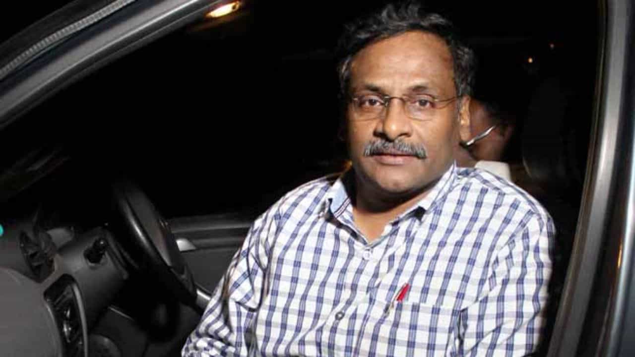 Maoist Link Case: ಮಾವೋವಾದಿಗಳ ಜೊತೆ ನಂಟು ಪ್ರಕರಣ; ದೆಹಲಿ ವಿವಿ ಮಾಜಿ ಪ್ರಾಧ್ಯಾಪಕ ಜಿಎನ್ ಸಾಯಿಬಾಬಾ ಬಿಡುಗಡೆಗೆ ಬಾಂಬೆ ಹೈಕೋರ್ಟ್ ಆದೇಶ Maoist Link Case: ಮಾವೋವಾದಿಗಳ ಜೊತೆ ನಂಟು ಪ್ರಕರಣ; ದೆಹಲಿ ವಿವಿ ಮಾಜಿ ಪ್ರಾಧ್ಯಾಪಕ ಜಿಎನ್ ಸಾಯಿಬಾಬಾ ಬಿಡುಗಡೆಗೆ ಬಾಂಬೆ ಹೈಕೋರ್ಟ್ ಆದೇಶ