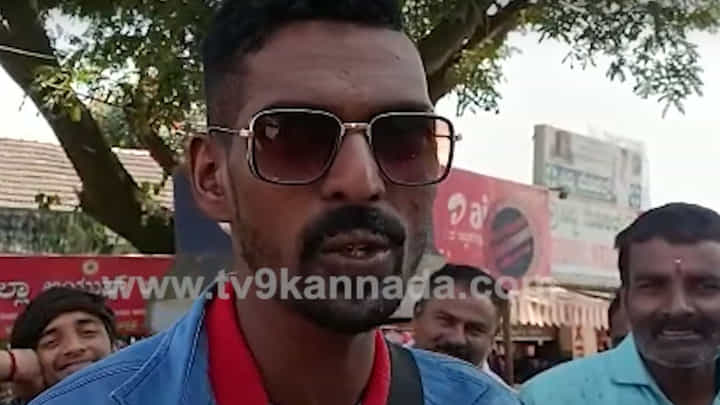 ‘ಗಂಧದ ಗುಡಿ’ಗೆ ಭಿನ್ನವಾಗಿ ವಿಶ್ ಮಾಡಿದ ಕಾಫಿ ನಾಡು ಚಂದು; ಇಲ್ಲಿದೆ ವಿಡಿಯೋ ‘ಗಂಧದ ಗುಡಿ’ಗೆ ಭಿನ್ನವಾಗಿ ವಿಶ್ ಮಾಡಿದ ಕಾಫಿ ನಾಡು ಚಂದು; ಇಲ್ಲಿದೆ ವಿಡಿಯೋ