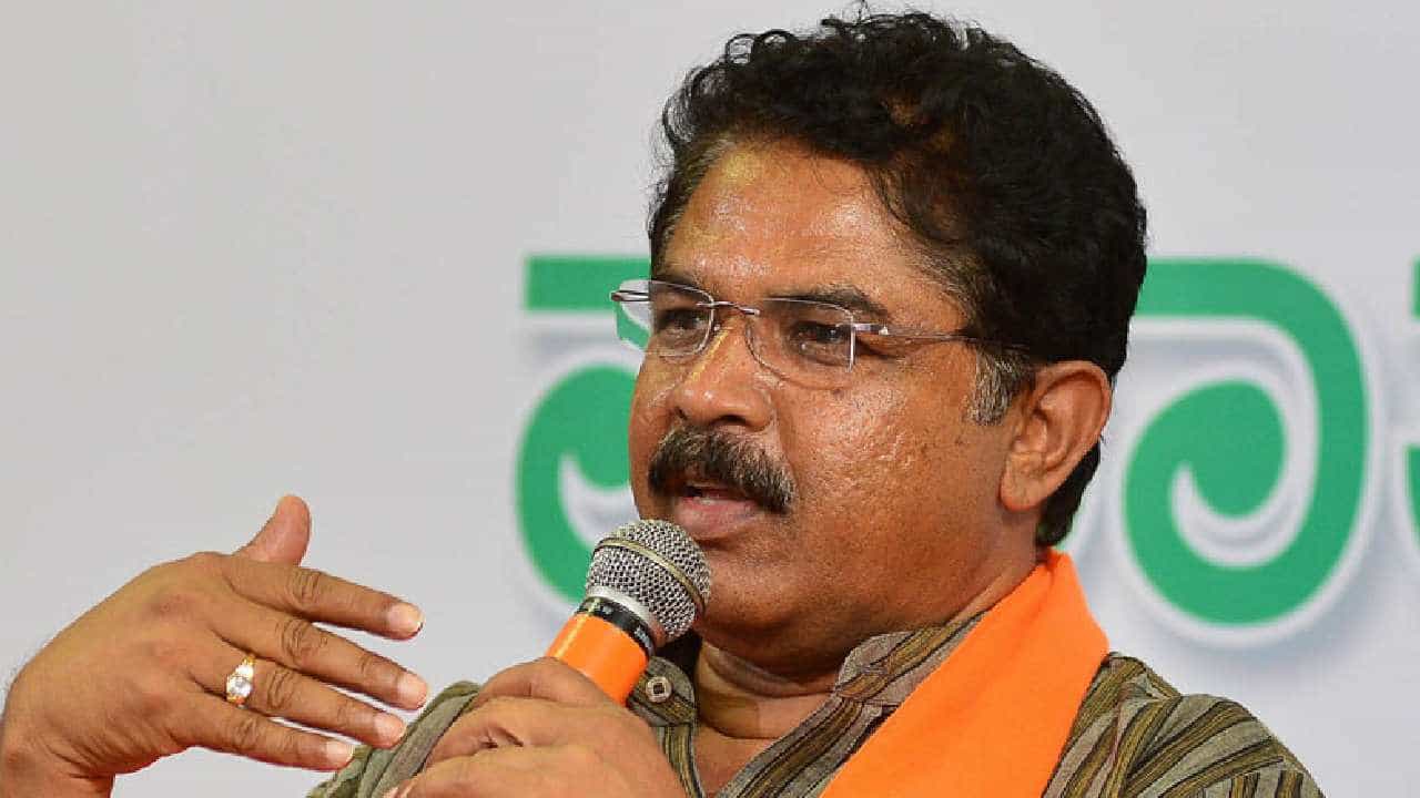 ಸಿಎಂ ಬೊಮ್ಮಾಯಿ ಲಿಂಗಾಯತ ಸಮಾಜಕ್ಕೆ ಸೇರಿದವರು, ಆದ್ರೂ ಎಸ್ಸಿ,ಎಸ್ಟಿ ಸಮುದಾಯಕ್ಕೆ ಮೀಸಲಾತಿ ಹೆಚ್ಚಿಸಿದ್ದಾರೆ: ಸಚಿವ ಆರ್.ಅಶೋಕ್ ಸಿಎಂ ಬೊಮ್ಮಾಯಿ ಲಿಂಗಾಯತ ಸಮಾಜಕ್ಕೆ ಸೇರಿದವರು, ಆದ್ರೂ ಎಸ್ಸಿ,ಎಸ್ಟಿ ಸಮುದಾಯಕ್ಕೆ ಮೀಸಲಾತಿ ಹೆಚ್ಚಿಸಿದ್ದಾರೆ: ಸಚಿವ ಆರ್.ಅಶೋಕ್
