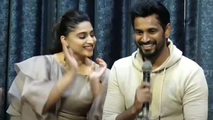 ಡಾರ್ಲಿಂಗ್ ಕೃಷ್ಣ ಹೇಳಿದ ಮಾತಿಗೆ ಪ್ರೀತಿಯಿಂದ ಪೆಟ್ಟು ಕೊಟ್ರು ನಿಶ್ವಿಕಾ ನಾಯ್ಡು ಡಾರ್ಲಿಂಗ್ ಕೃಷ್ಣ ಹೇಳಿದ ಮಾತಿಗೆ ಪ್ರೀತಿಯಿಂದ ಪೆಟ್ಟು ಕೊಟ್ರು ನಿಶ್ವಿಕಾ ನಾಯ್ಡು