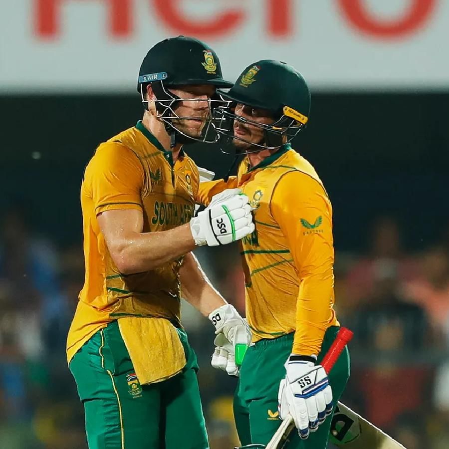 ಇನ್ನು ಕೆಲವೊಮ್ಮೆ ಬ್ಯಾಟ್ಸ್ಮನ್ಗಳು ಸಿಕ್ಸ್ಗಳ ಮೊರೆ ಹೋಗುವುದಿಲ್ಲ. ಬದಲಾಗಿ ಫೋರ್ಗಳ ಮೂಲಕವೇ ರನ್ ಗತಿ ಹೆಚ್ಚಿಸುತ್ತಾ ಸಾಗುತ್ತಾರೆ. ಅಂತಹದೊಂದು ಅತ್ಯುತ್ತಮ ಇನಿಂಗ್ಸ್ ಆಡಿದ್ದಾರೆ ಪಾಕ್ ತಂಡದ ನಾಯಕ ಬಾಬರ್ ಆಜಂ.