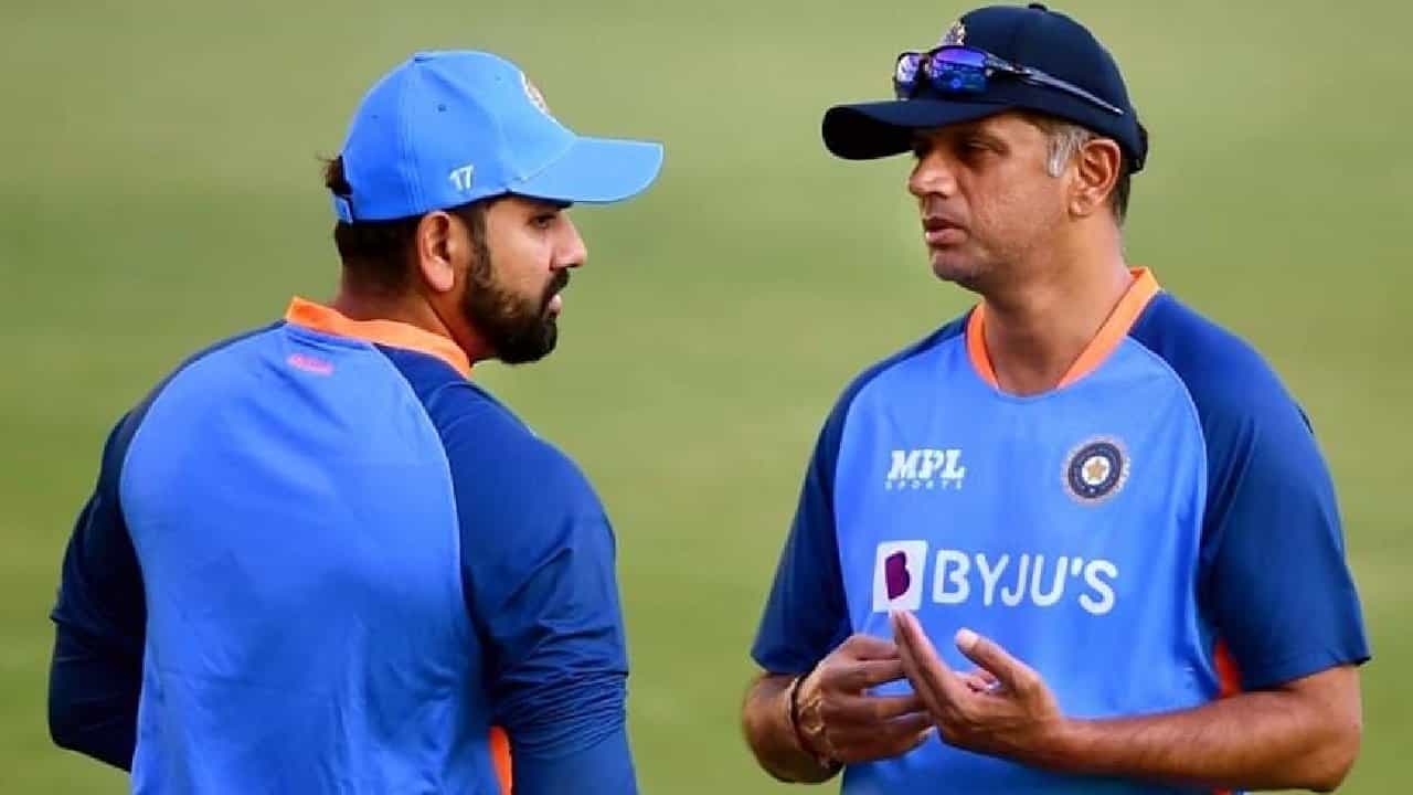 T20 World Cup 2022: ಪಾಕ್ ವಿರುದ್ಧದ ಪಂದ್ಯಕ್ಕೂ ಮುನ್ನ ದ್ರಾವಿಡ್ ಮಾಸ್ಟರ್ ಪ್ಲ್ಯಾನ್ T20 World Cup 2022: ಪಾಕ್ ವಿರುದ್ಧದ ಪಂದ್ಯಕ್ಕೂ ಮುನ್ನ ದ್ರಾವಿಡ್ ಮಾಸ್ಟರ್ ಪ್ಲ್ಯಾನ್