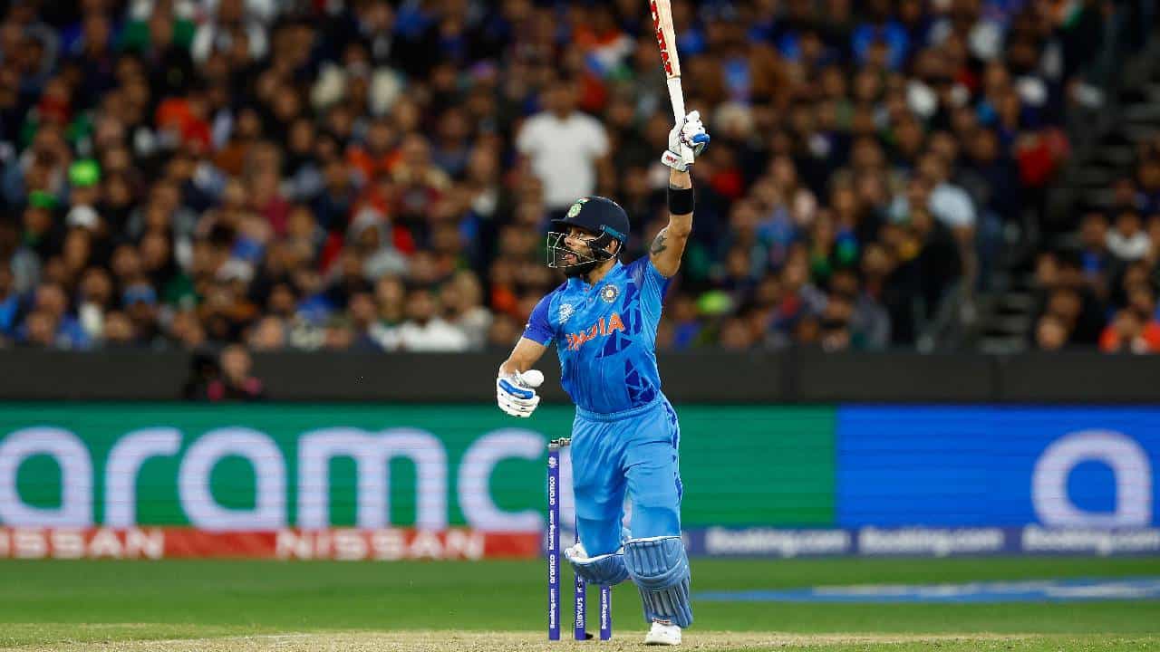 India vs Pakistan: ಕಿಂಗ್ ಕೊಹ್ಲಿ ಕಮಾಲ್: ಸೇಡು ತೀರಿಸಿಕೊಂಡ ಟೀಮ್ ಇಂಡಿಯಾ India vs Pakistan: ಕಿಂಗ್ ಕೊಹ್ಲಿ ಕಮಾಲ್: ಸೇಡು ತೀರಿಸಿಕೊಂಡ ಟೀಮ್ ಇಂಡಿಯಾ