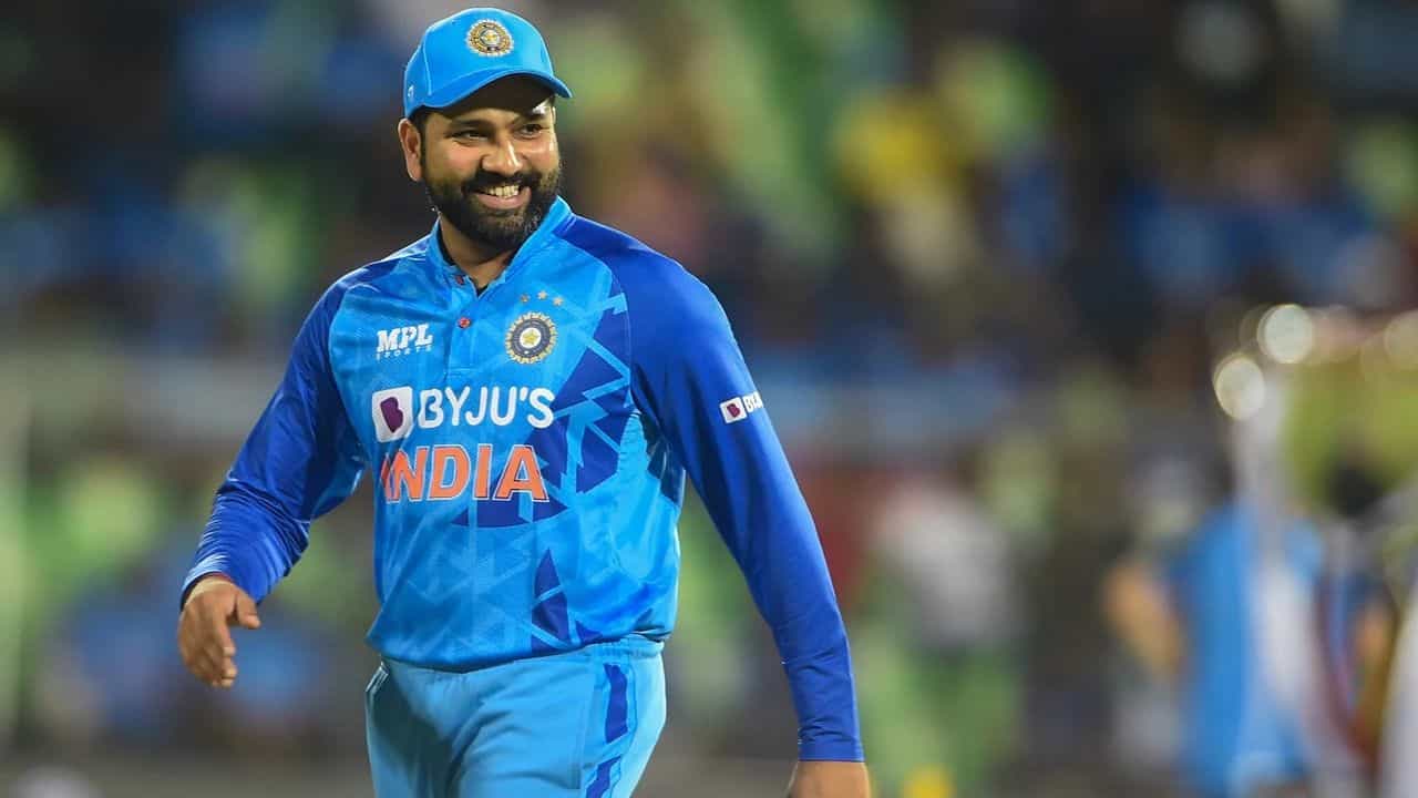 T20 World Cup 2022: ನಾವು ಸೆಮಿಫೈನಲ್ ಬಗ್ಗೆ ಯೋಚಿಸುತ್ತಿಲ್ಲ: ರೋಹಿತ್ ಶರ್ಮಾ T20 World Cup 2022: ನಾವು ಸೆಮಿಫೈನಲ್ ಬಗ್ಗೆ ಯೋಚಿಸುತ್ತಿಲ್ಲ: ರೋಹಿತ್ ಶರ್ಮಾ