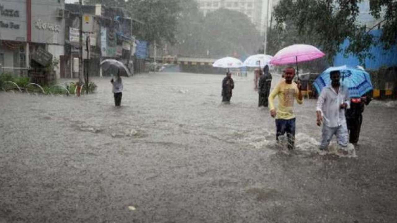 Karnataka Rain: ಕರ್ನಾಟಕದ ಕರಾವಳಿ, ದಕ್ಷಿಣ ಒಳನಾಡಿನಲ್ಲಿ ಇಂದು ಗುಡುಗು ಸಹಿತ ಮಳೆ; ಬೆಂಗಳೂರಿನ ಹವಾಮಾನ ಹೀಗಿದೆ