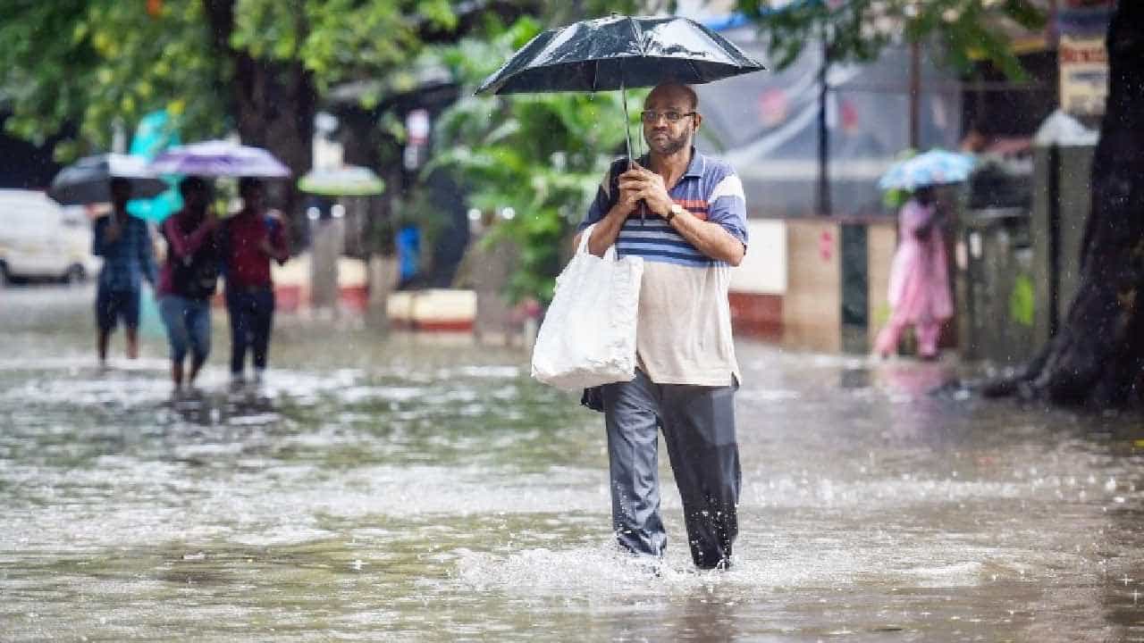 Karnataka Rain: ಬೆಂಗಳೂರು, ಚಿಕ್ಕಮಗಳೂರು, ಕೊಡಗು ಸೇರಿ ಬಹುತೇಕ ಕಡೆ ಇಂದು ಗುಡುಗು ಸಹಿತ ಭಾರೀ ಮಳೆ