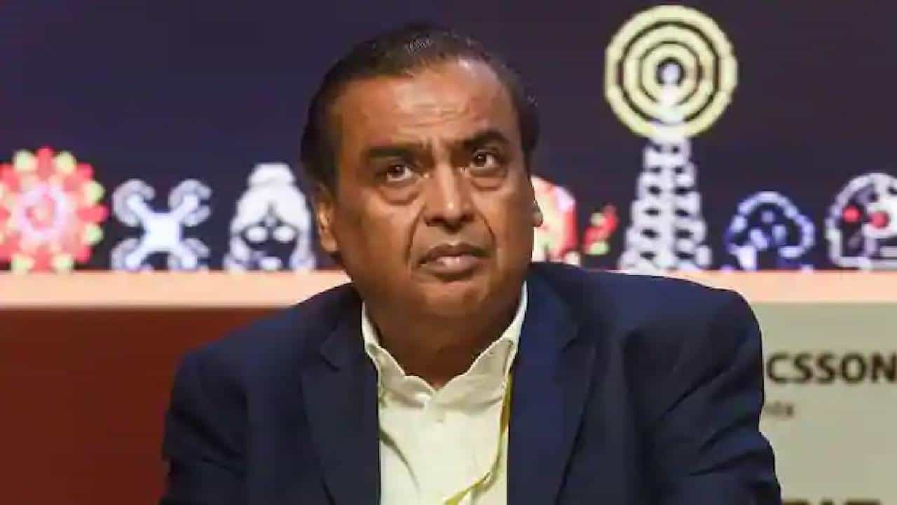 Mukesh Ambani: ಮುಕೇಶ್ ಅಂಬಾನಿ ಕುಟುಂಬಕ್ಕೆ ಜೀವ ಬೆದರಿಕೆ; ಬಿಹಾರದಲ್ಲಿ ಆರೋಪಿಯ ಬಂಧನ Mukesh Ambani: ಮುಕೇಶ್ ಅಂಬಾನಿ ಕುಟುಂಬಕ್ಕೆ ಜೀವ ಬೆದರಿಕೆ; ಬಿಹಾರದಲ್ಲಿ ಆರೋಪಿಯ ಬಂಧನ