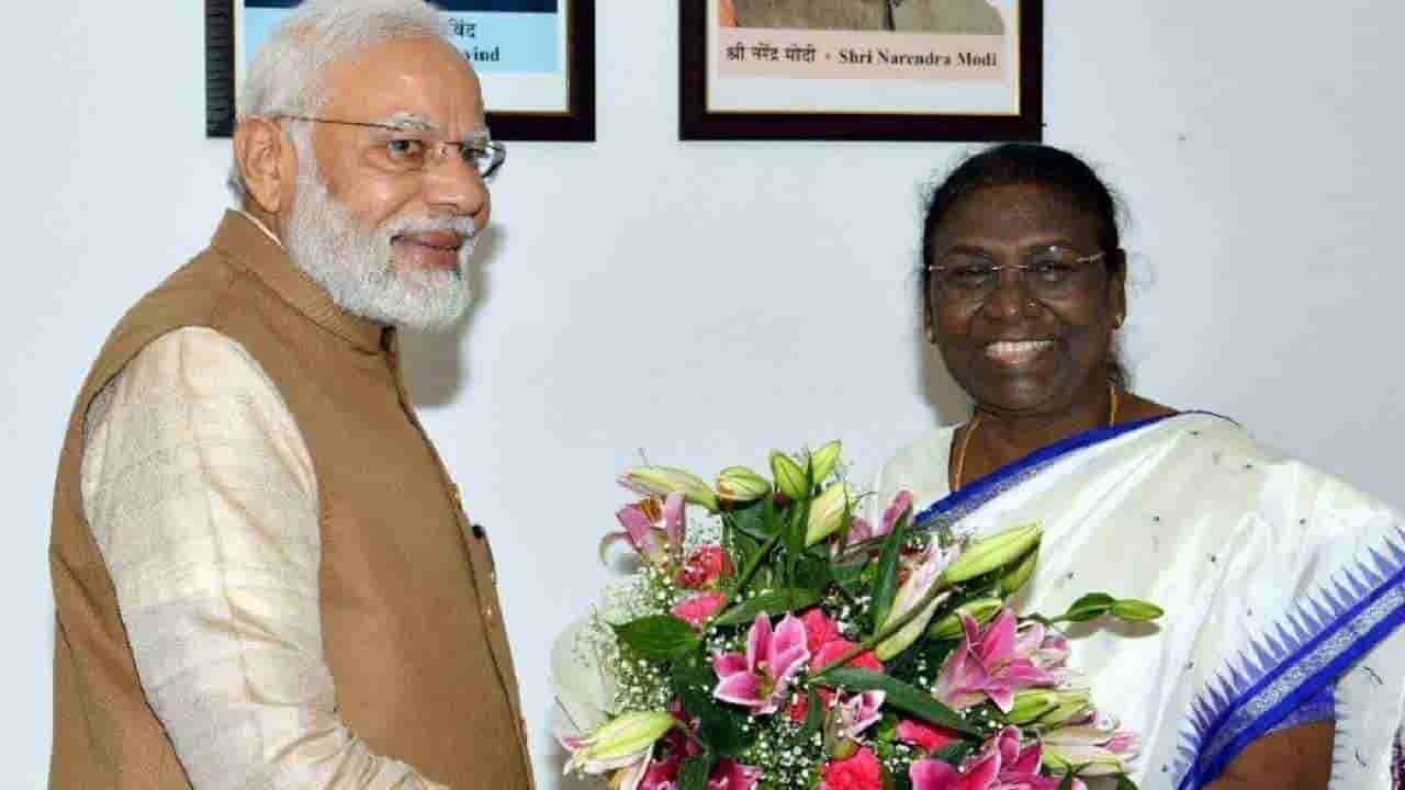 Deepavali 2022: ಪ್ರಧಾನಿ ಮೋದಿ, ರಾಷ್ಟ್ರಪತಿ ದ್ರೌಪದಿ ಮುರ್ಮು ಸೇರಿದಂತೆ ಹಲವು ಗಣ್ಯರಿಂದ ದೀಪಾವಳಿಯ ಶುಭಾಶಯ