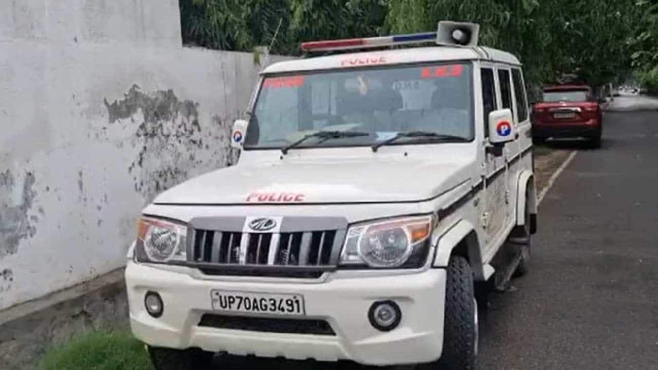 Crime News: ಮಲ ವಿಸರ್ಜನೆಗೆ ಹೋದ 17 ವರ್ಷದ ಬಾಲಕಿಯ ಶವ ಹೊಲದಲ್ಲಿ ಬೆತ್ತಲಾಗಿ ಪತ್ತೆ Crime News: ಮಲ ವಿಸರ್ಜನೆಗೆ ಹೋದ 17 ವರ್ಷದ ಬಾಲಕಿಯ ಶವ ಹೊಲದಲ್ಲಿ ಬೆತ್ತಲಾಗಿ ಪತ್ತೆ